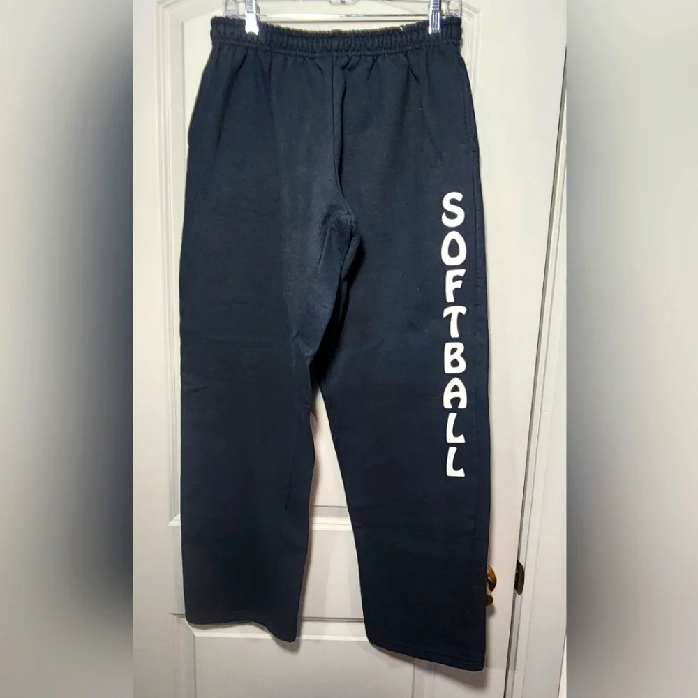 🛍 4/$20 🛍 Gildan Black Softball Sweatpants-Size Large - Picture 1 of 4